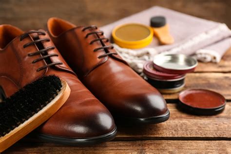 shoe shine fake leather|best way to shine leather.